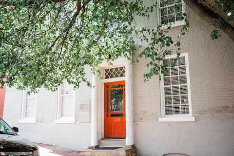 Two Historic DwnTwn Apts (2Br/2Ba Kings+Kitchens)