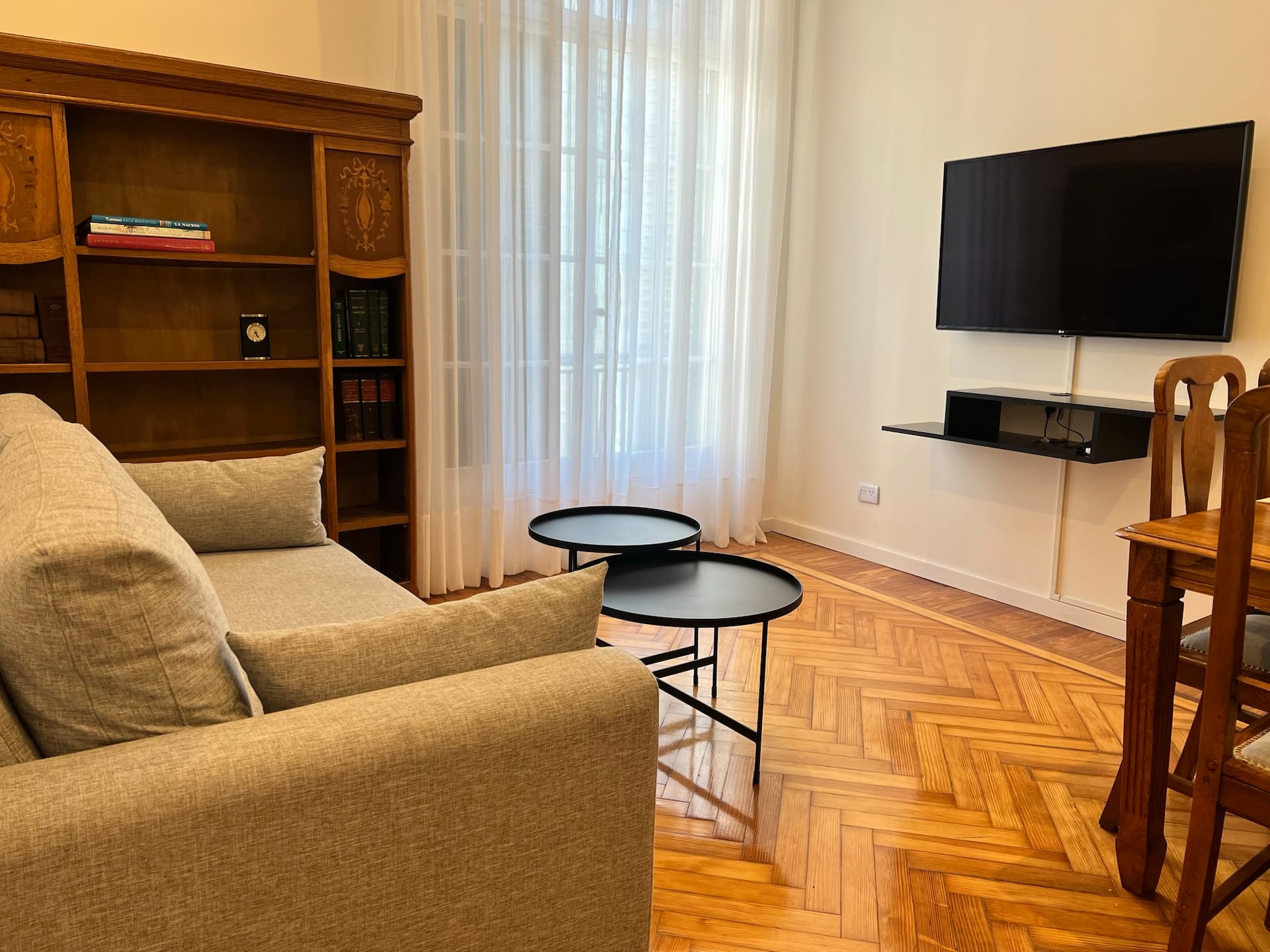 Remodeled furnished studio apartment in San Nicolás