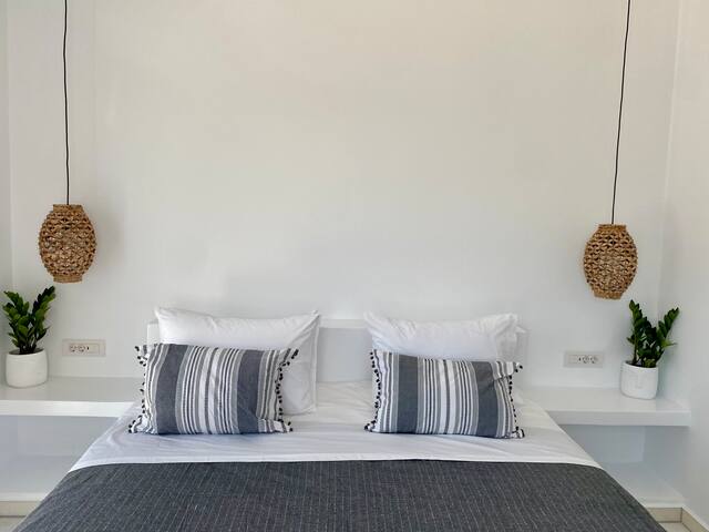 Artemis Sky Villa gallery image 5