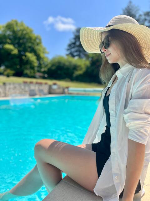 3-4 Cottages Private Pool Sleeps upto 10 Aubeterre