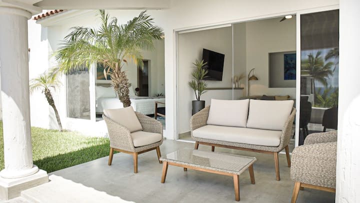 Casa Las Vistas walk-through terrace — San José del Cabo villa rental