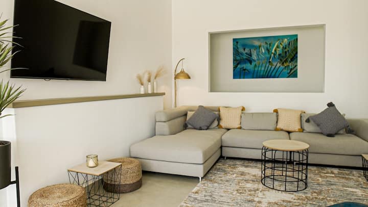 Casa Las Vistas family room — San José del Cabo villa rental