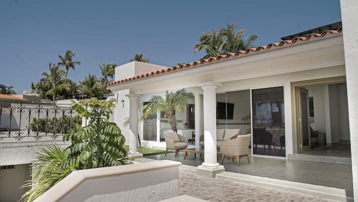 Casa Las Vistas villa exterior — San José del Cabo villa rental