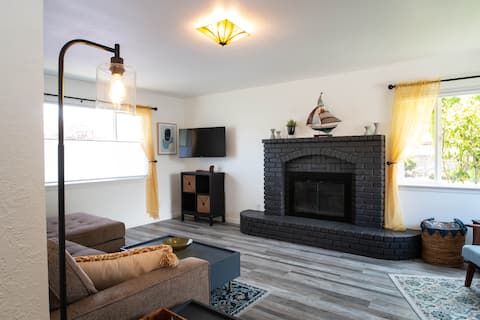 Pool Table & Ping-Pong, Sleeps 8, Shamrock Oasis