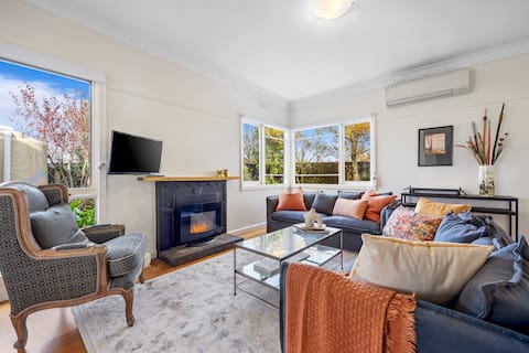 Popular Airbnb listing: Warm, Welcoming, Well Equipped in City Of Ballarat