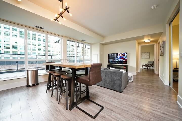 RivetStays – Superior 2-BDR by CN Tower! gallery image 2