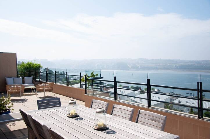 Penthouse of 240m2 with dream view in Foz do Douro gallery image 2