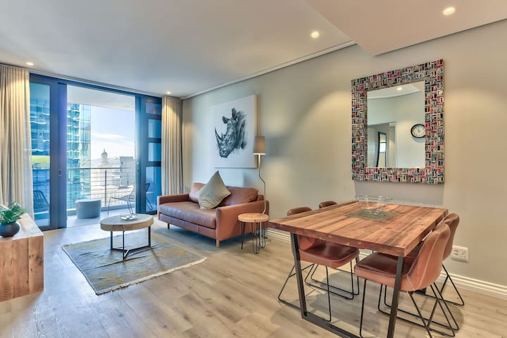 Elegant apartment in the City