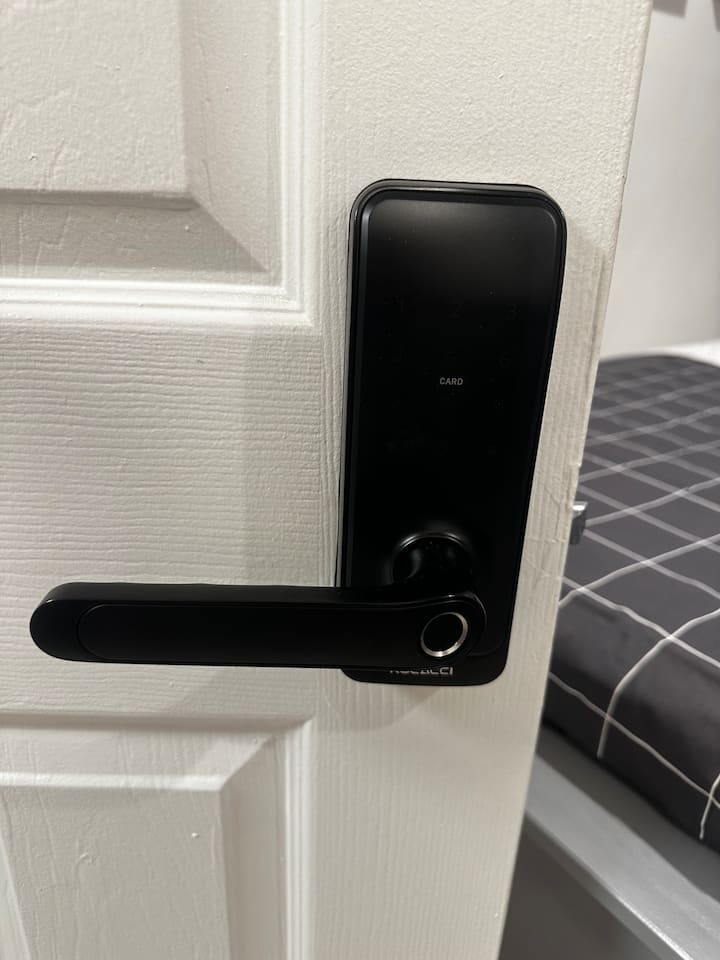 Cerradura inteligente con código