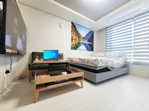 HOYA House 1/Movingbed/Business Travel/Board Game/5 minutes to Dongseong-ro