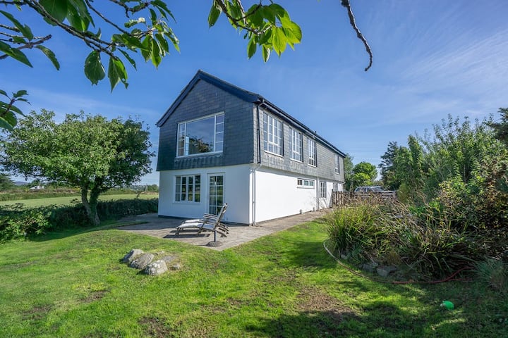 Home in Abersoch - Y Llofft, Abersoch, LL53 7LB