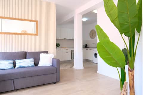 Successful Airbnb property: Lovely Séneca Apartment in La Trinidad (Bailén Miraflores)