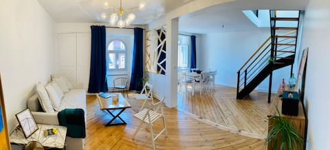 Top performing Airbnb: Coco's Duplex – City Center in Rouen