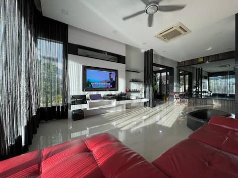 Sky Villa 5mins BP Mall + Party Wedding/Karaoke