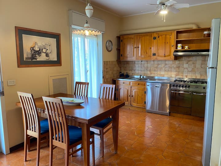 Av Apartment. - Aci Castello