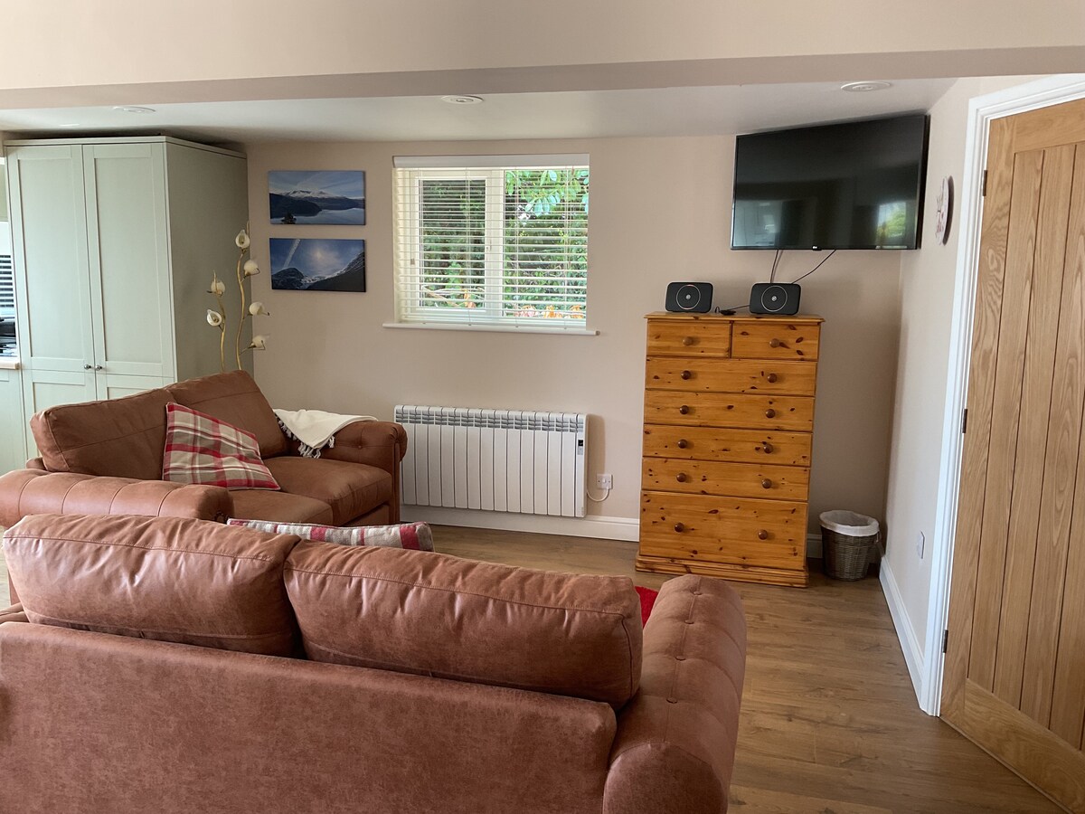 Top performing Airbnb: Poddington Cottage, nr Salisbury in Wiltshire