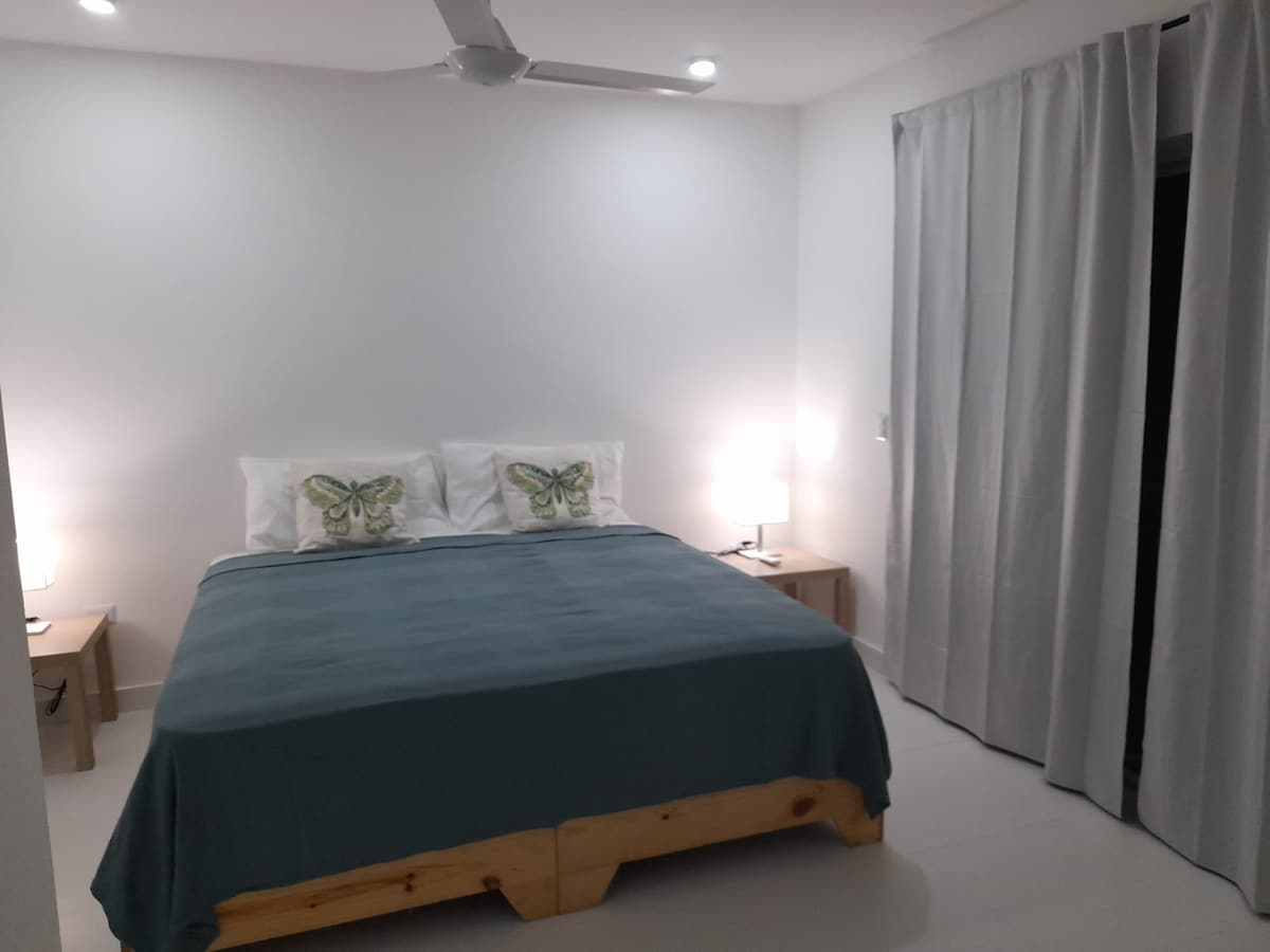 CHAMBRE KING SIZE AVEC BALCON