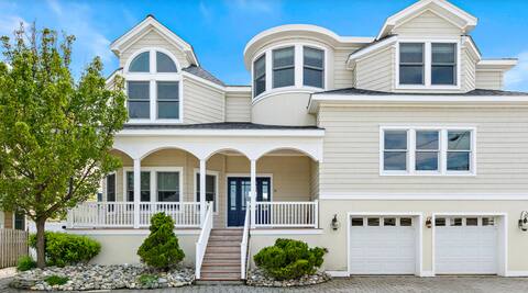 Huge 6 Bed/7 Bath - heated pool/spa/fire-pit/bar