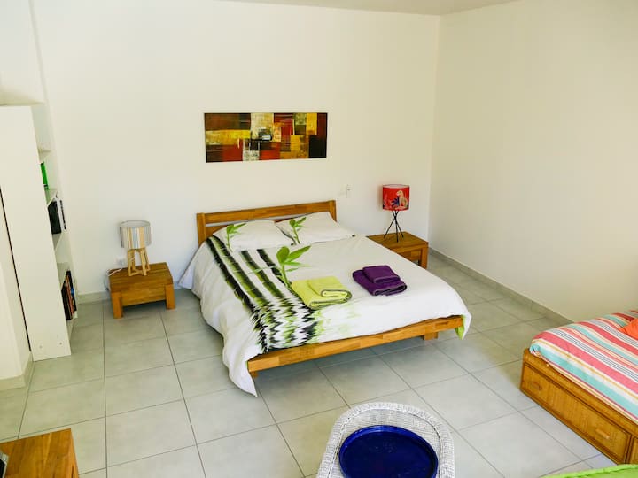 Chambre Privée, Piscine, Uzès - Uzès