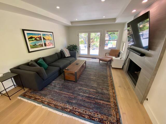 Black Oak gallery image 3