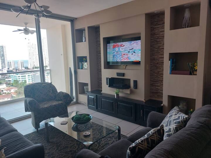 2BR Condo in Panamá - Image 1