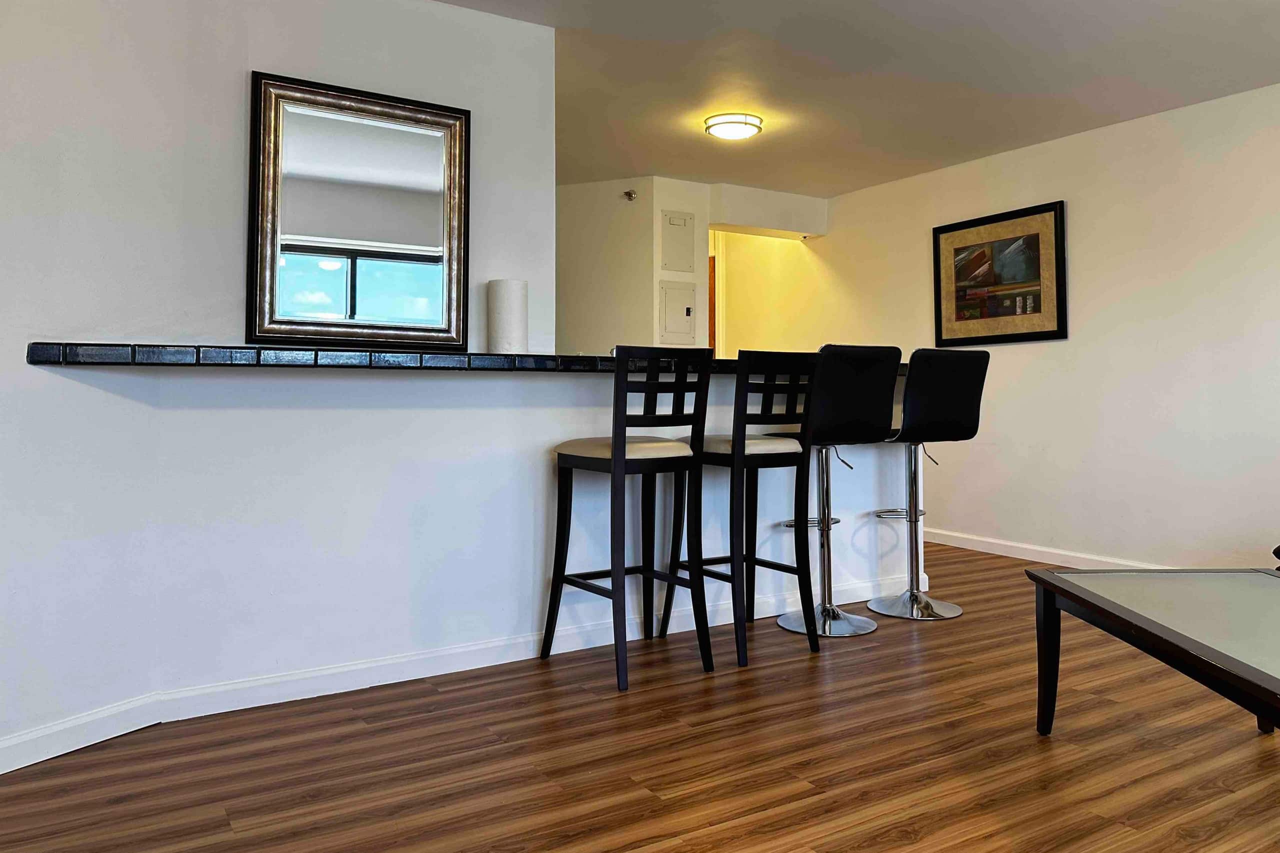 Condo in Honolulu · ★4.81 · 1 bedroom · 4 beds · 1 bath - Image 5