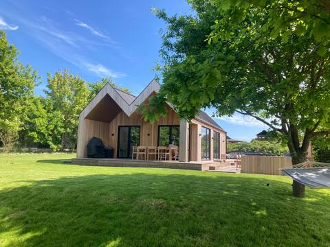 Luxury wooden summerhouse with pool and spa