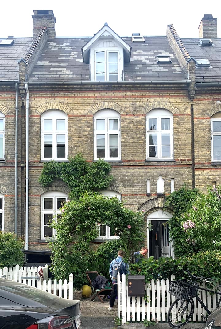 Super Cute Townhouse In ØSterbro - Copenhague
