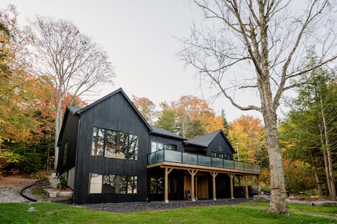 Piper’s Landing - Luxury Lake House in Haliburton