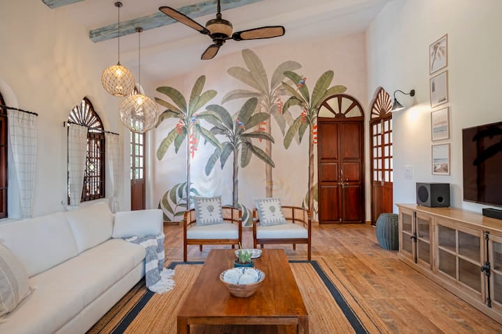 Living room image 5