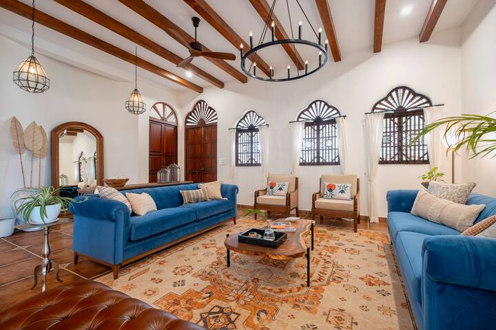 Living room image 3
