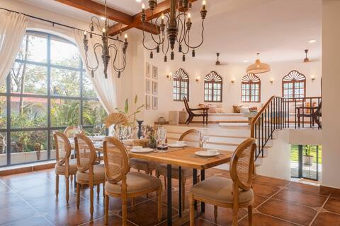 5 BHK Luxe pool villa in Assagao, near Gunpowder