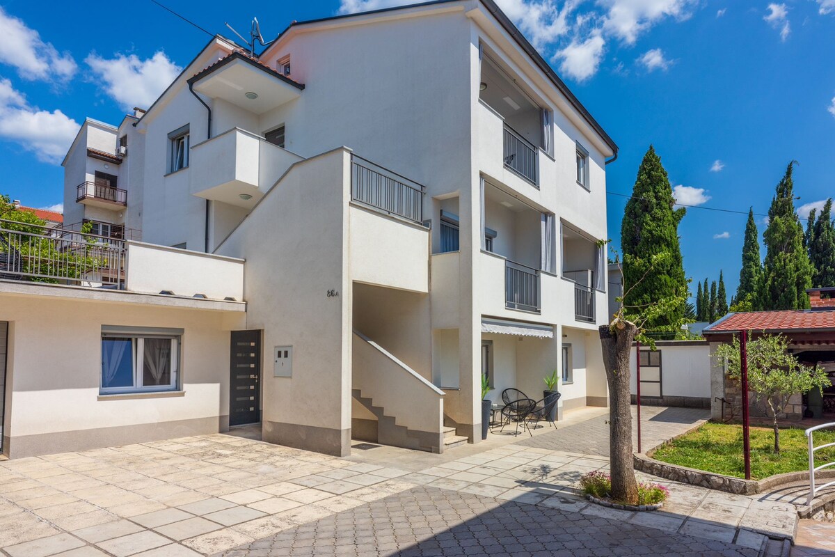 Apartment Tara 1