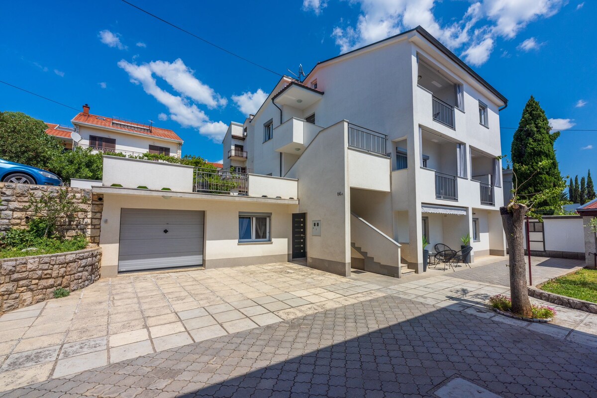 Apartment Tara 1