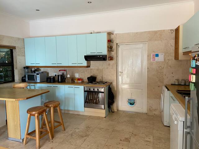 Noordhoek Beauty gallery image 5