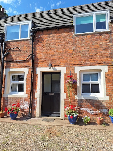 Enholmes Coach House