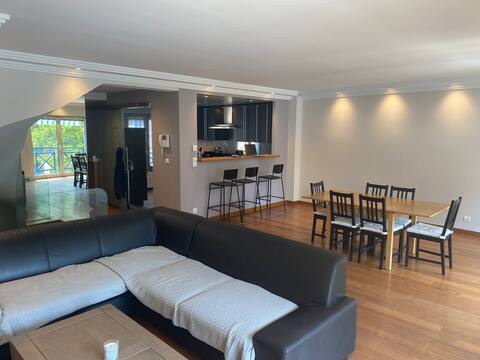 Heart of town house