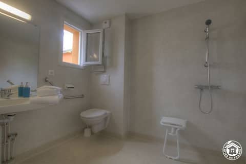 6/8 person cottage with terrace
