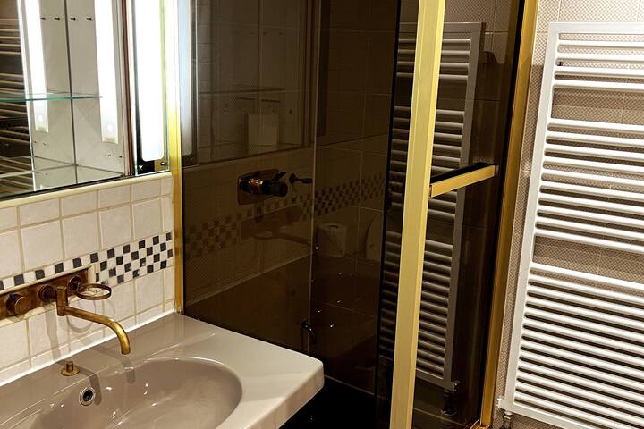 The Choice – Mayfair Piccadilly-2 bed gallery image 2