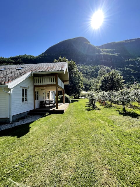 Tokvamsvegen 6, "Fiskarstova"