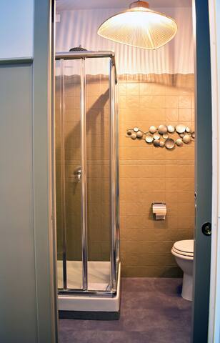 ShadesOfTrastevere(4th fl 6 pax) gallery image 4