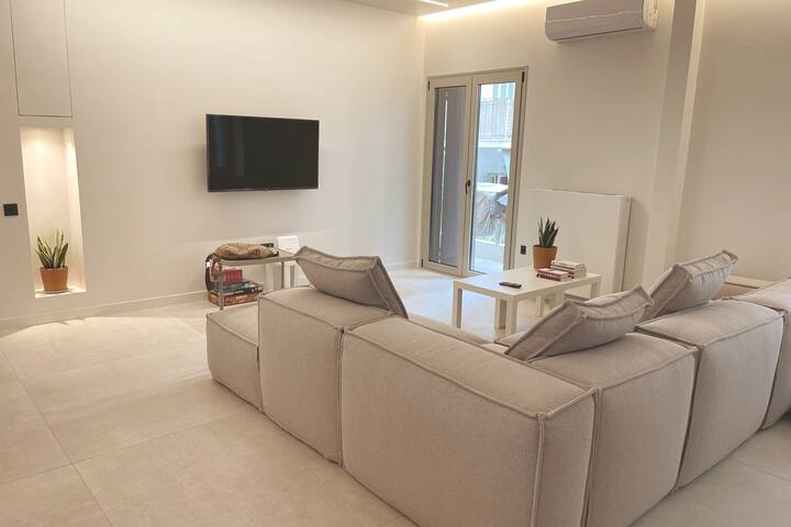 Sapfo Luxury Apartment in Athens gallery image 2