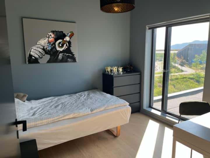 Еднокреветна соба, кревет од 120 см