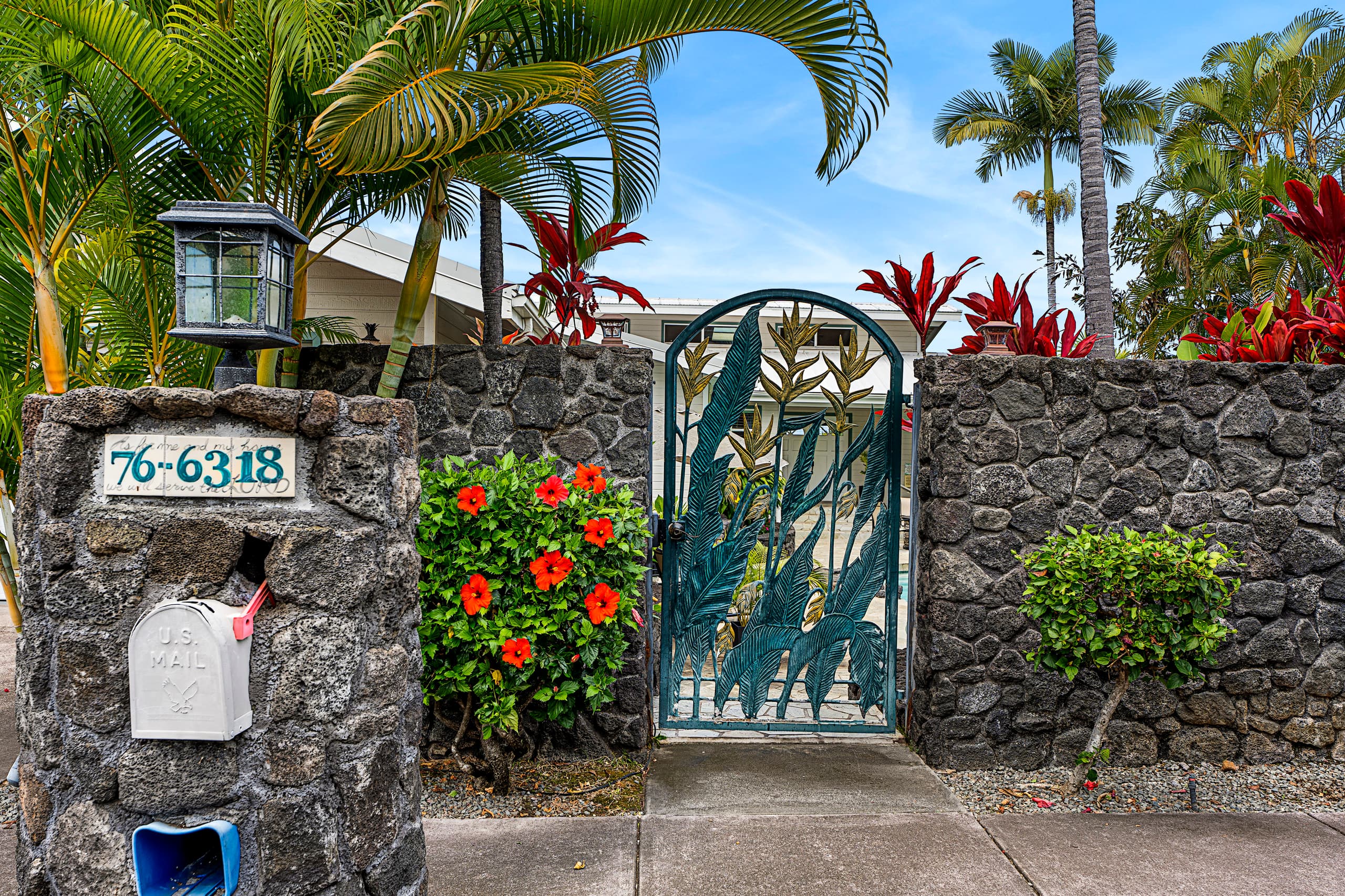 Home in Kailua-Kona · ★4.85 · 5 bedrooms · 9 beds · 3 private baths - Image 38