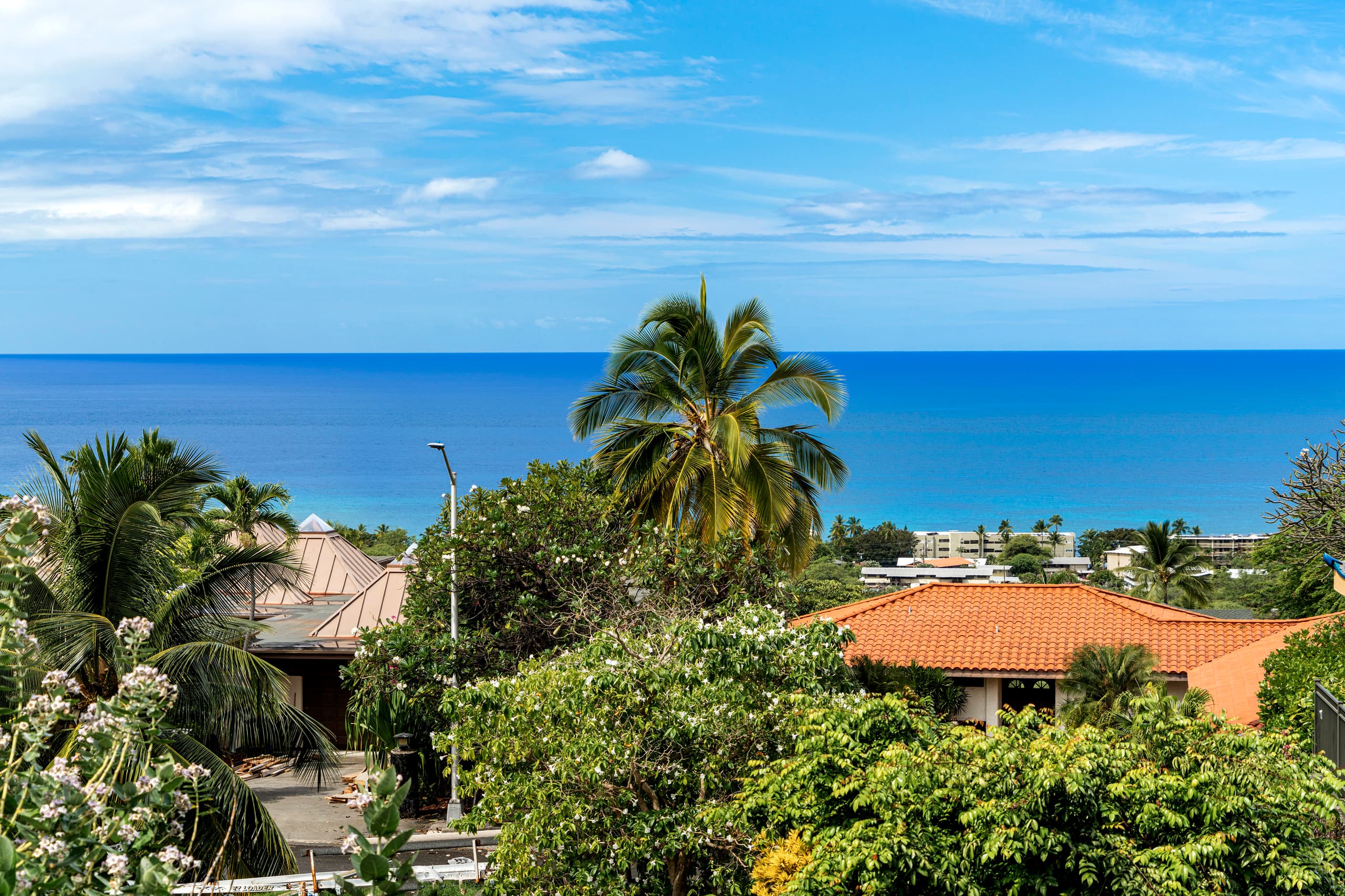 Home in Kailua-Kona · ★4.85 · 5 bedrooms · 9 beds · 3 private baths - Image 36