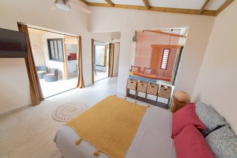 Charming property - St Benoit