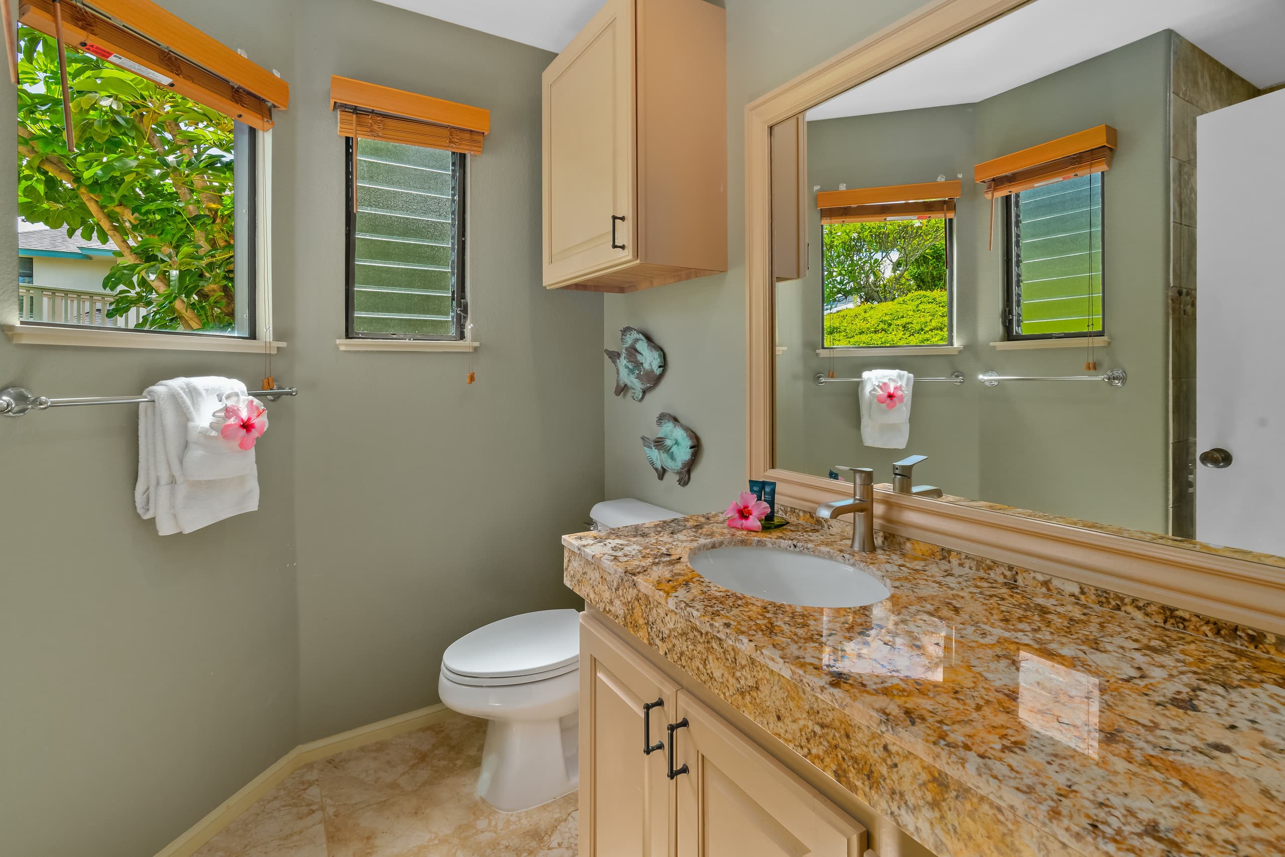 Villa in Princeville · ★4.96 · 2 bedrooms · 2 beds · 2.5 baths - Image 15