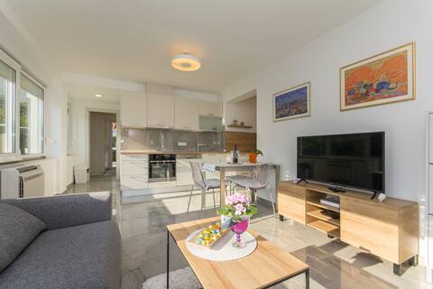 Top Airbnb: Apartment Veranda in Općina Župa Dubrovačka
