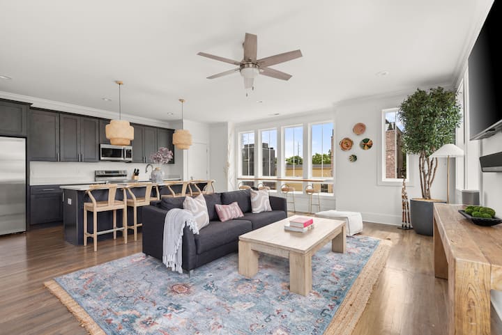 Secret Bedroom Surprise 4br Near Broadway! 16ppl - Nashville, TN