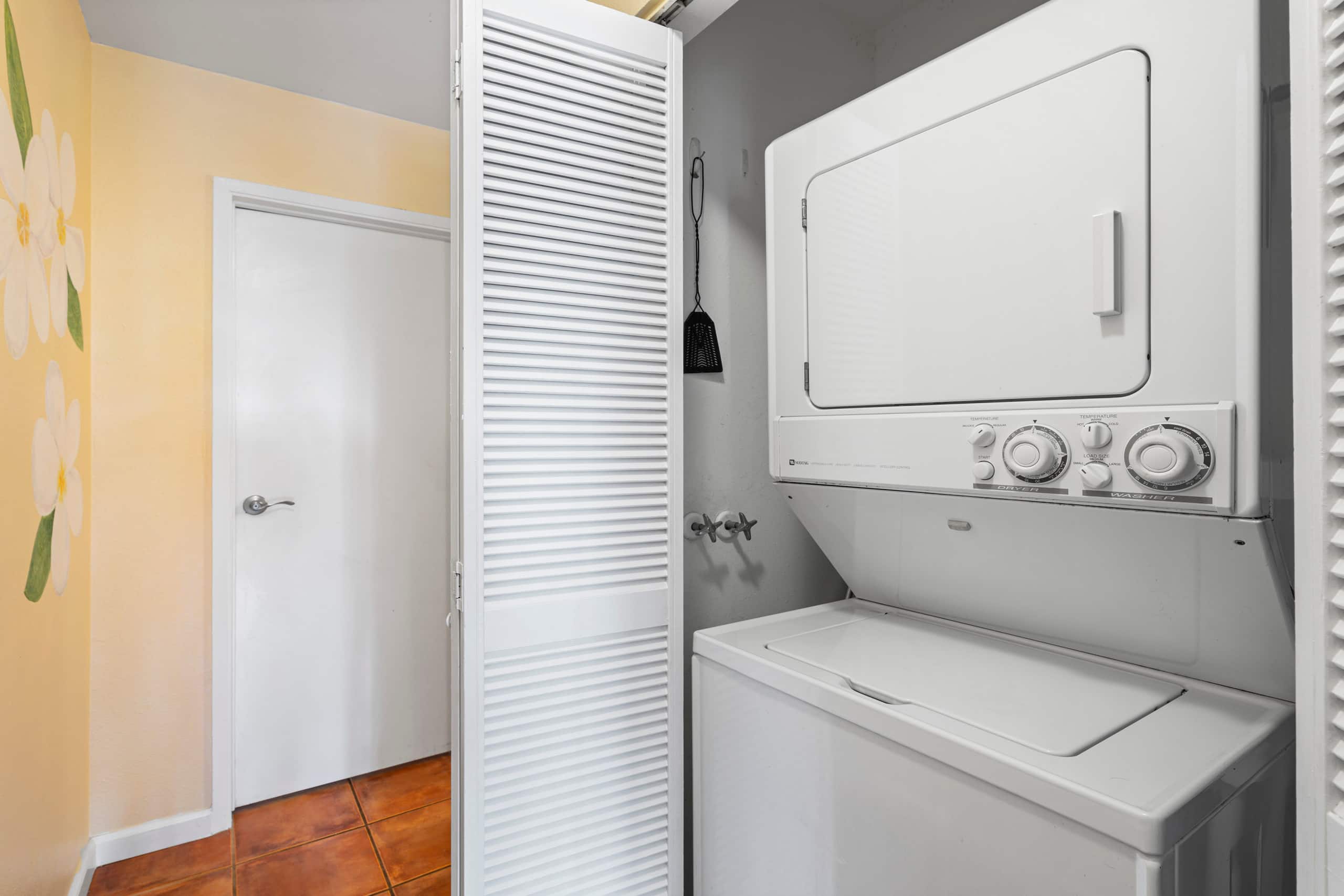 Oceanfront, 2 bed 2 bath with AC, sleeps 5-6 - Image 26